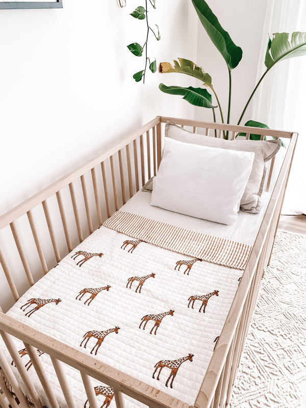 Cot Quilt Giraffe