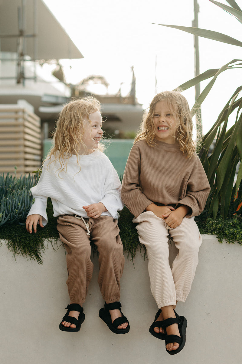 Tully Ribbed Pullover Mocha